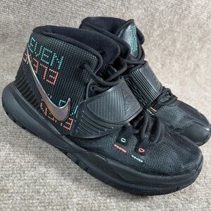 Nike Kyrie Little Boy 2.5Y Shoes Shot Clock Eleven Basketball Black New Laces